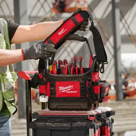 Milwaukee PACKOUT™ 25 cm profesionální brašna na nářadí PACKOUT 25 CM PRO TOTE TOOLBAG