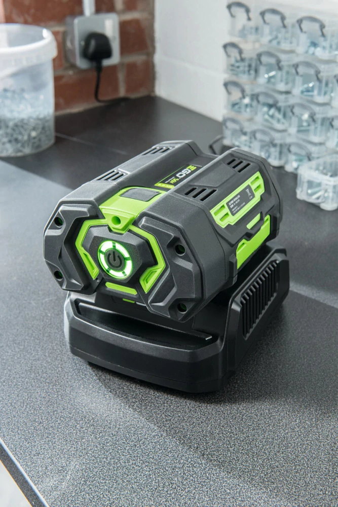 EGO standardní nabíječka CH2100E