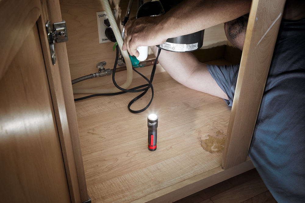 Milwaukee aku svítilna alkalická ML-LED