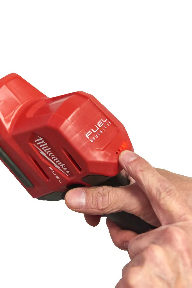 Milwaukee M12 FUEL™ aku plotostřih 20 cm M12 FHT20-402