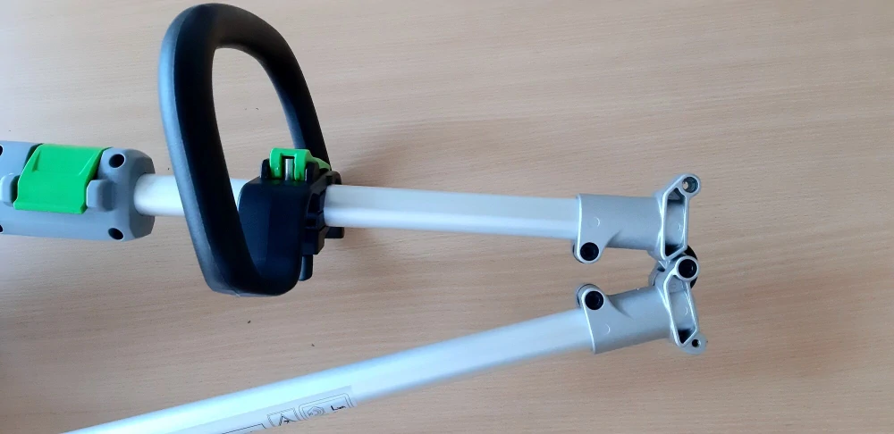 EGO aku teleskopický strunový travní vyžínač ST1400E-ST