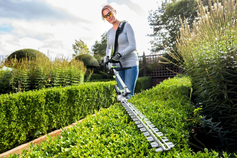 EGO nástavec s nůžkami na živý plot, krátký HTA2000S