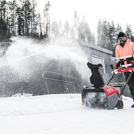 Milwaukee M18 FUEL™ jednostupňová sněhová fréza na dva akumulátory M18 F2SSBL-0