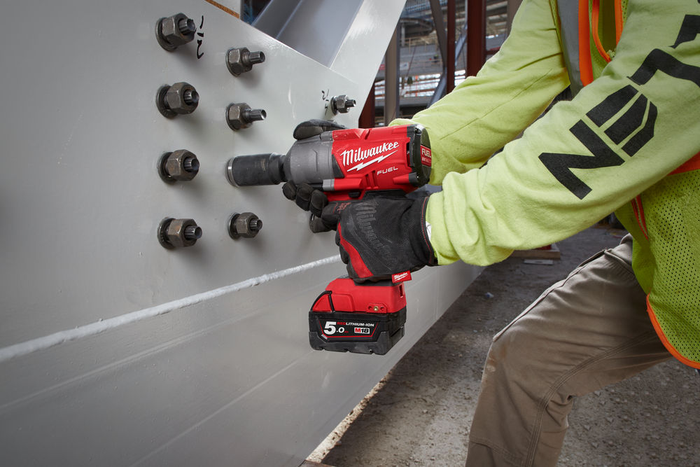 Milwaukee M18 FUEL™ ½″ aku utahovák rázový M18 FHIWP12-0X