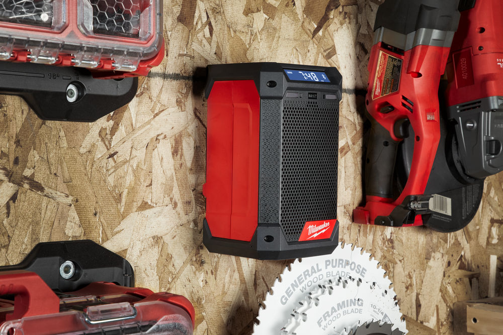 Milwaukee M12™ aku rádio/nabíječka DAB+ M12 RCDAB+-0 