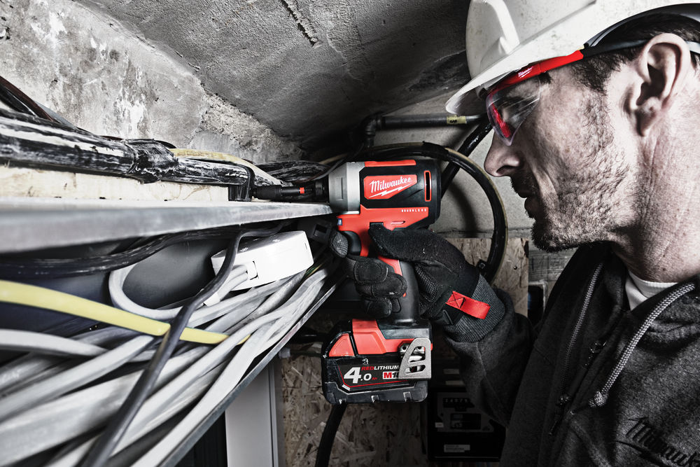 Milwaukee M18 FUEL™ 1/4" aku utahovák rázový M18 CBLID-402C