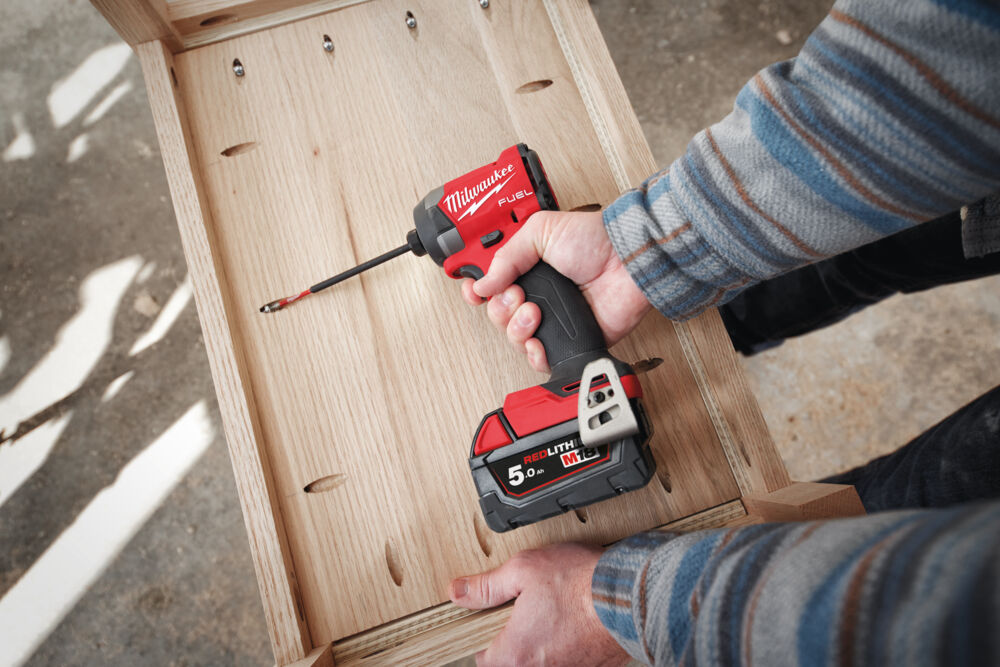 Milwaukee M18 FUEL™ 1/4" aku utahovák rázový hex M18 FID3-502X
