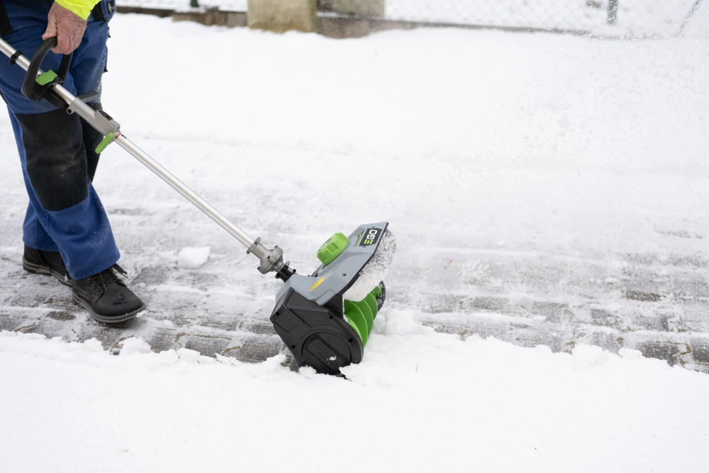 EGO Nástavec s aktivním sněhovým hrablem SSA1200