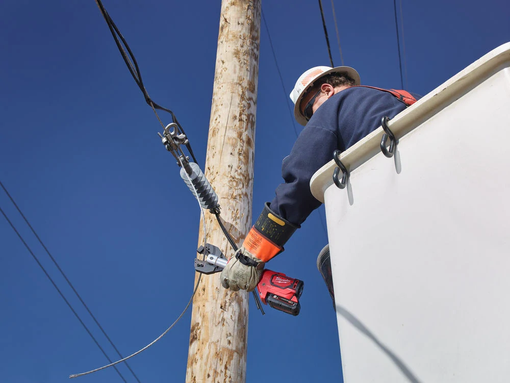 Milwaukee M18™ FORCE LOGIC™ Hydraulické kleště na kabely 35 mm M18 ONEHCC-0C ACSR SET