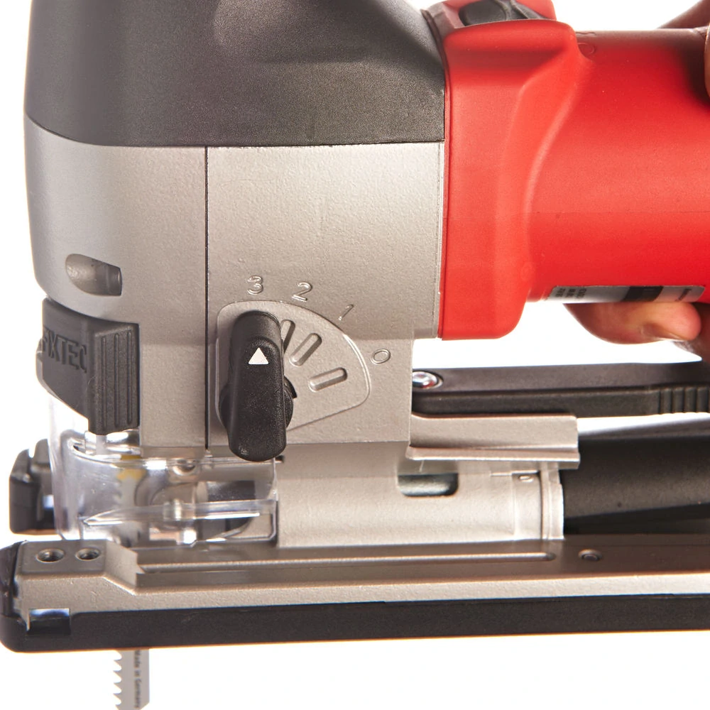 Milwaukee přímočará pila s nízkou rukojetí Heavy Duty FSPE 110 X