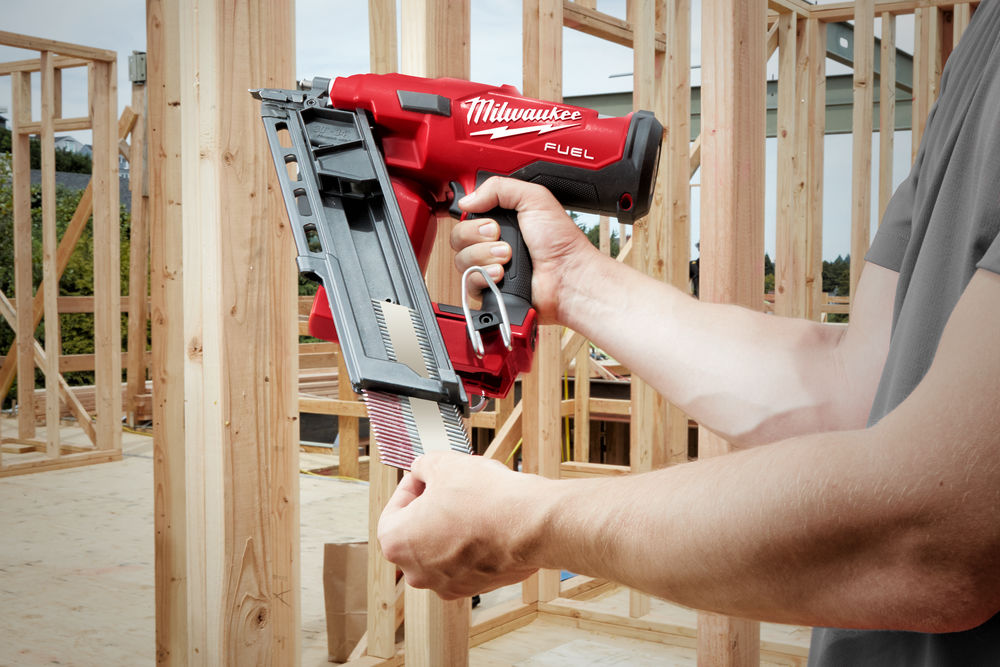 Milwaukee M18 FUEL™ 34° aku hřebíkovačka M18 FFN-502C