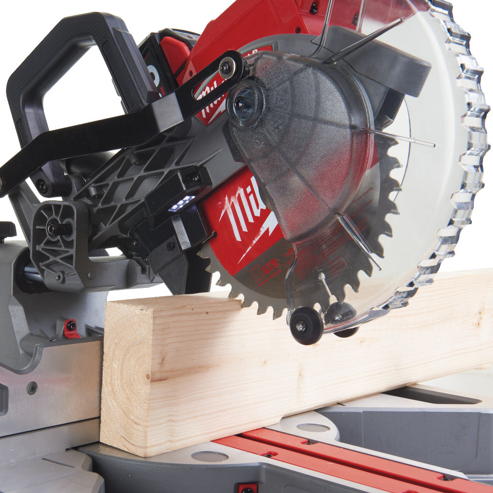 Milwaukee M18 FUEL™ pila pokosová 190 mm M18 FMS190-0