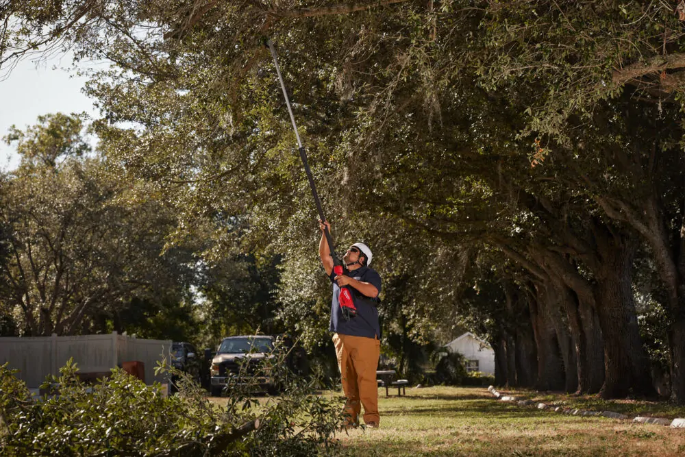 Milwaukee M18 FUEL™ aku nůžky teleskopické M18 BLTS-0