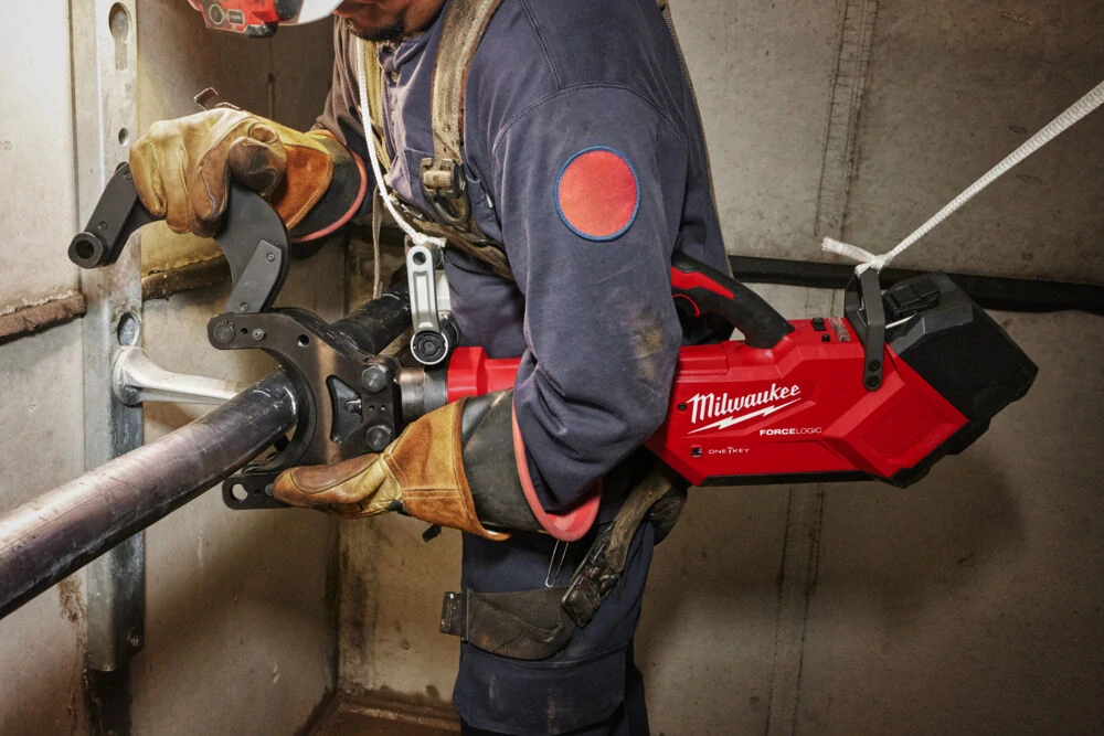 Milwaukee M18™ FORCE LOGIC™ hydraulické bezpečnostní nůžky na kabely 125 mm M18 HSFC125R-802C