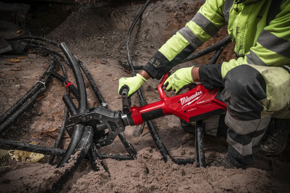 Milwaukee M18™ FORCE LOGIC™ hydraulické kleště na kabely 125 mm