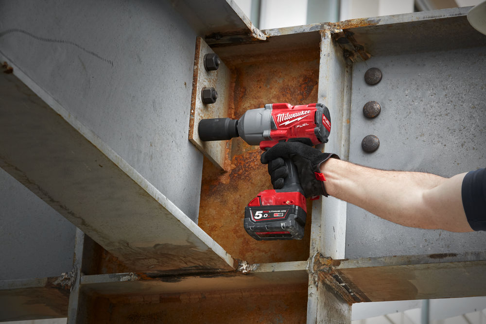 Milwaukee M18 FUEL™ ½″ aku utahovák rázový M18 FHIWP12-0X