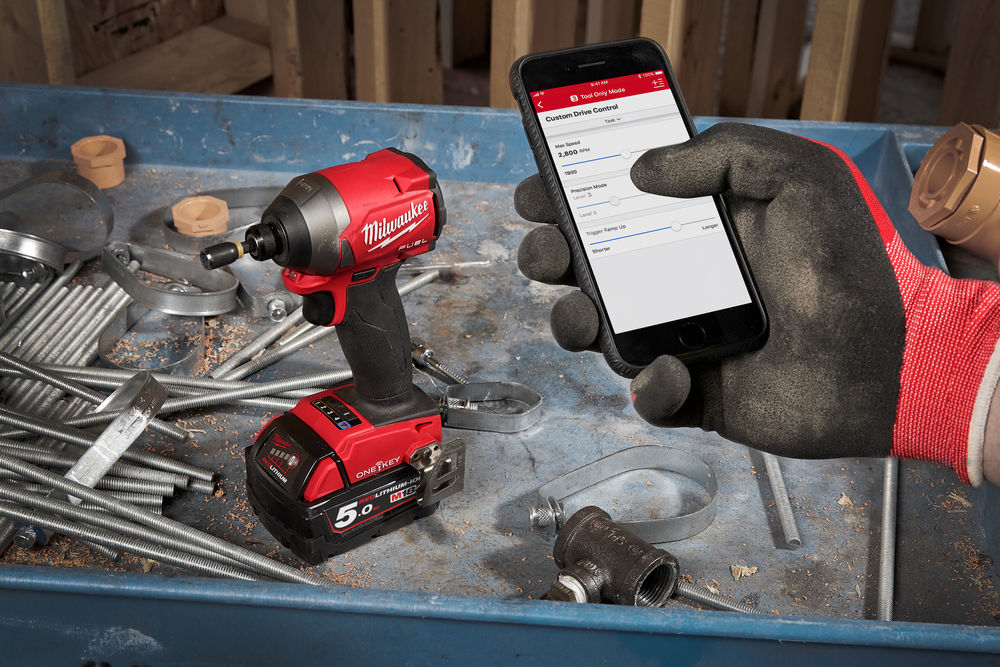 Milwaukee M18 FUEL™ 1/4" aku utahovák rázový ONE-KEY™ M18 ONEID2-502X
