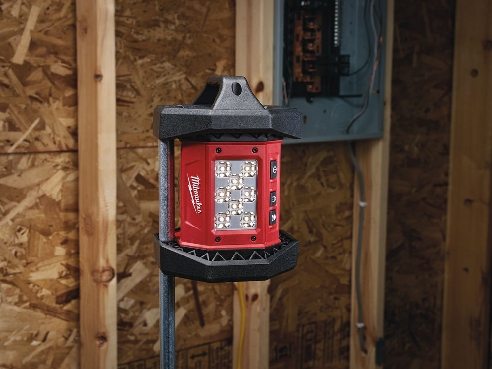 Milwaukee M18™ aku led světlo plošné M18 AL-0 