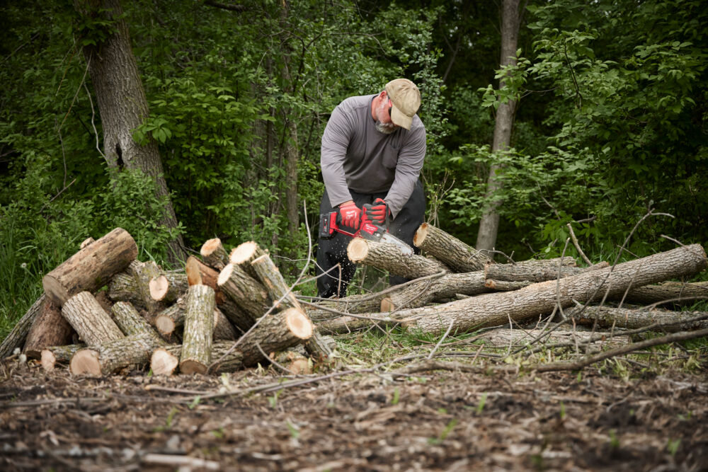Milwaukee M18 FUEL™ HATCHET™ aku pila prořezávací s lištou 20 cm M18 FHS20-552