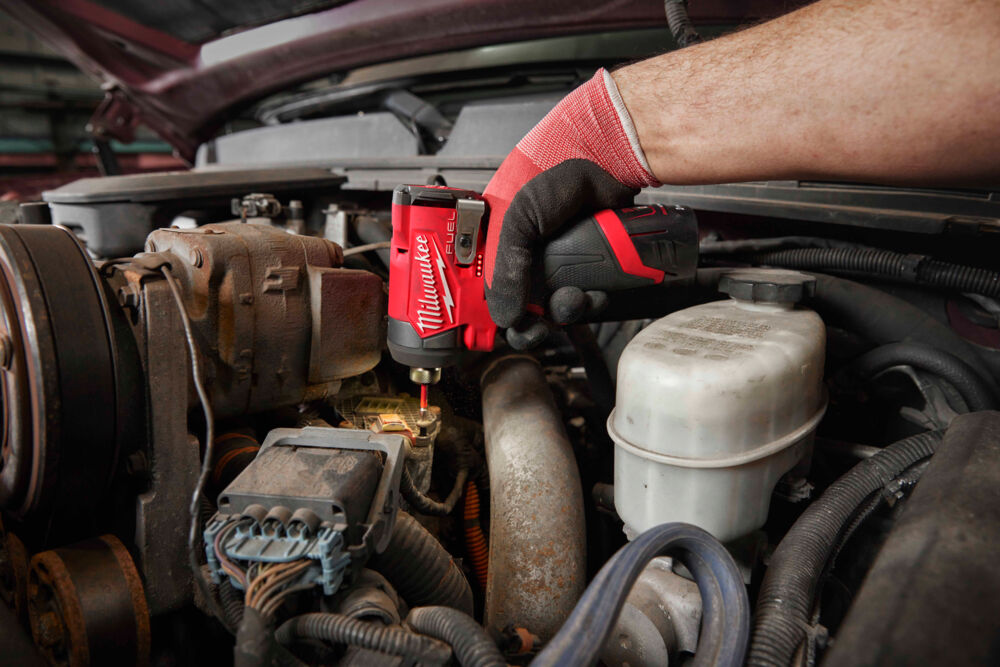 Milwaukee M12 FUEL™ aku utahovák rázový 1/4" HEX M12 FID2-202X