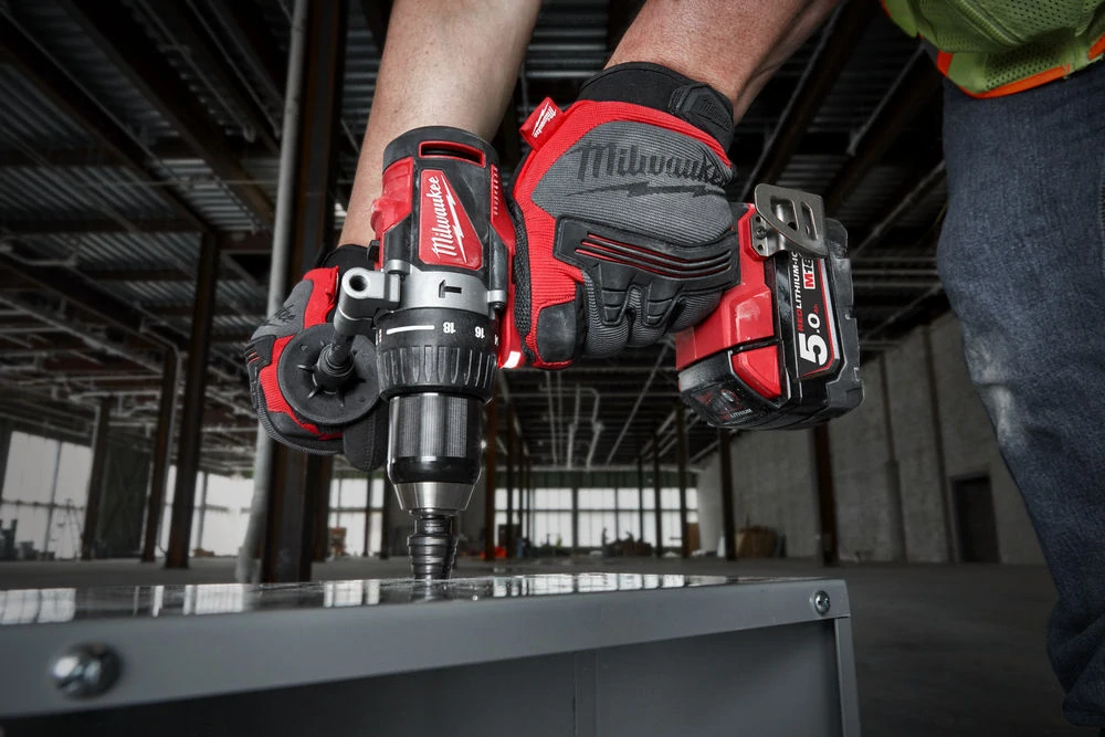 Milwaukee M18 FUEL™ aku vrtačka příklepová bezuhlíková M18 BLPD2-402X