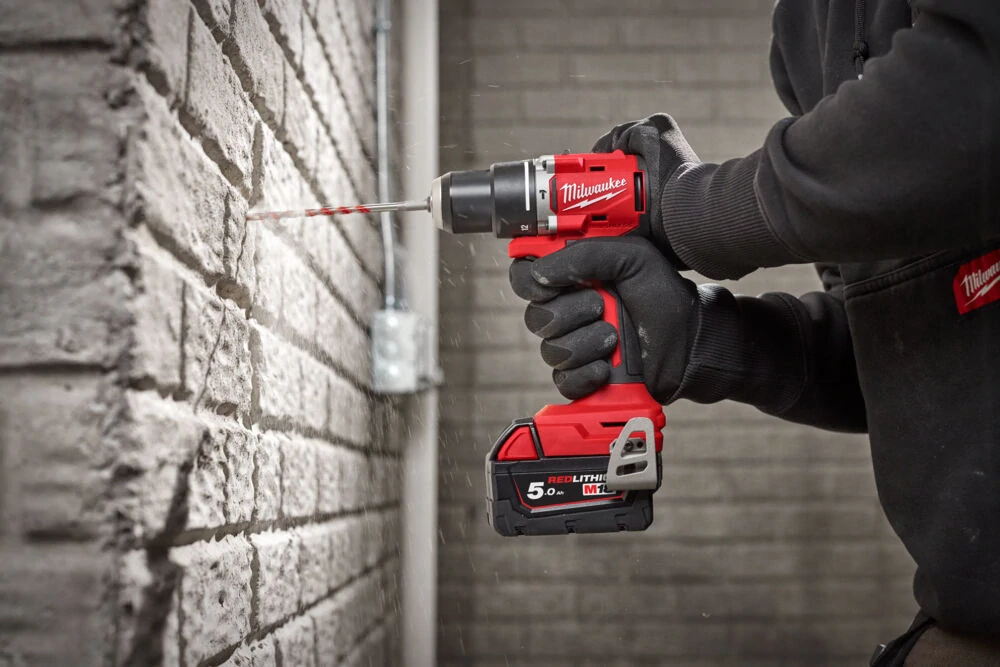 Milwaukee M18 FUEL™ vrtačka příklepová bezuhlíková M18 BLPDRC-502C