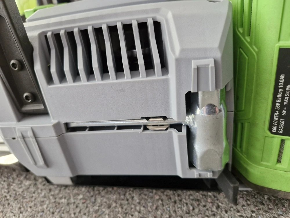 EGO aku řetězová pila CS2000E - sada