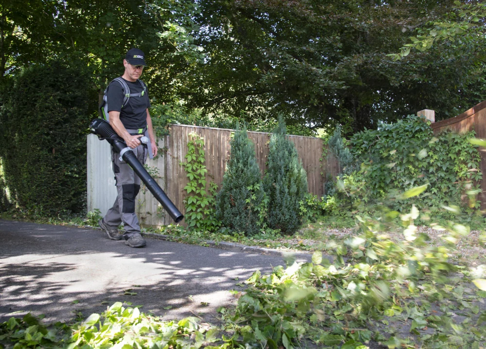 EGO AKU PRO X zádový fukar LBPX1100 (pouze stroj)